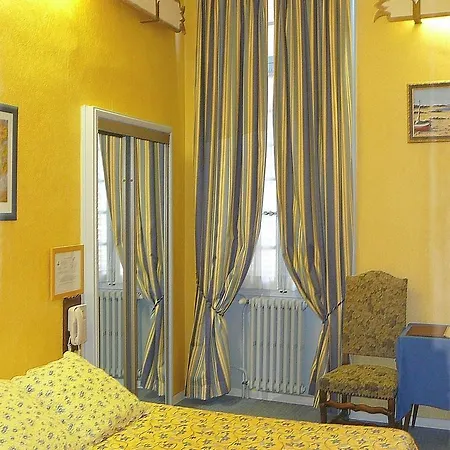 Ξενοδοχείο Du Fiacre 3*
